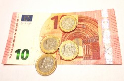 Frage des Monats: Wie können Freelancer mit einem Stundensatz von 14 Euro überleben?