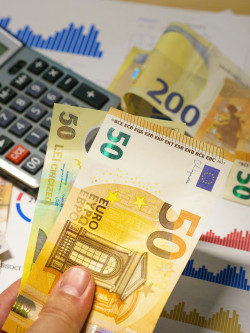 Tipps, wie Sie 2025 noch Steuern sparen können Tipps, wie Sie 2025 noch Steuern sparen können